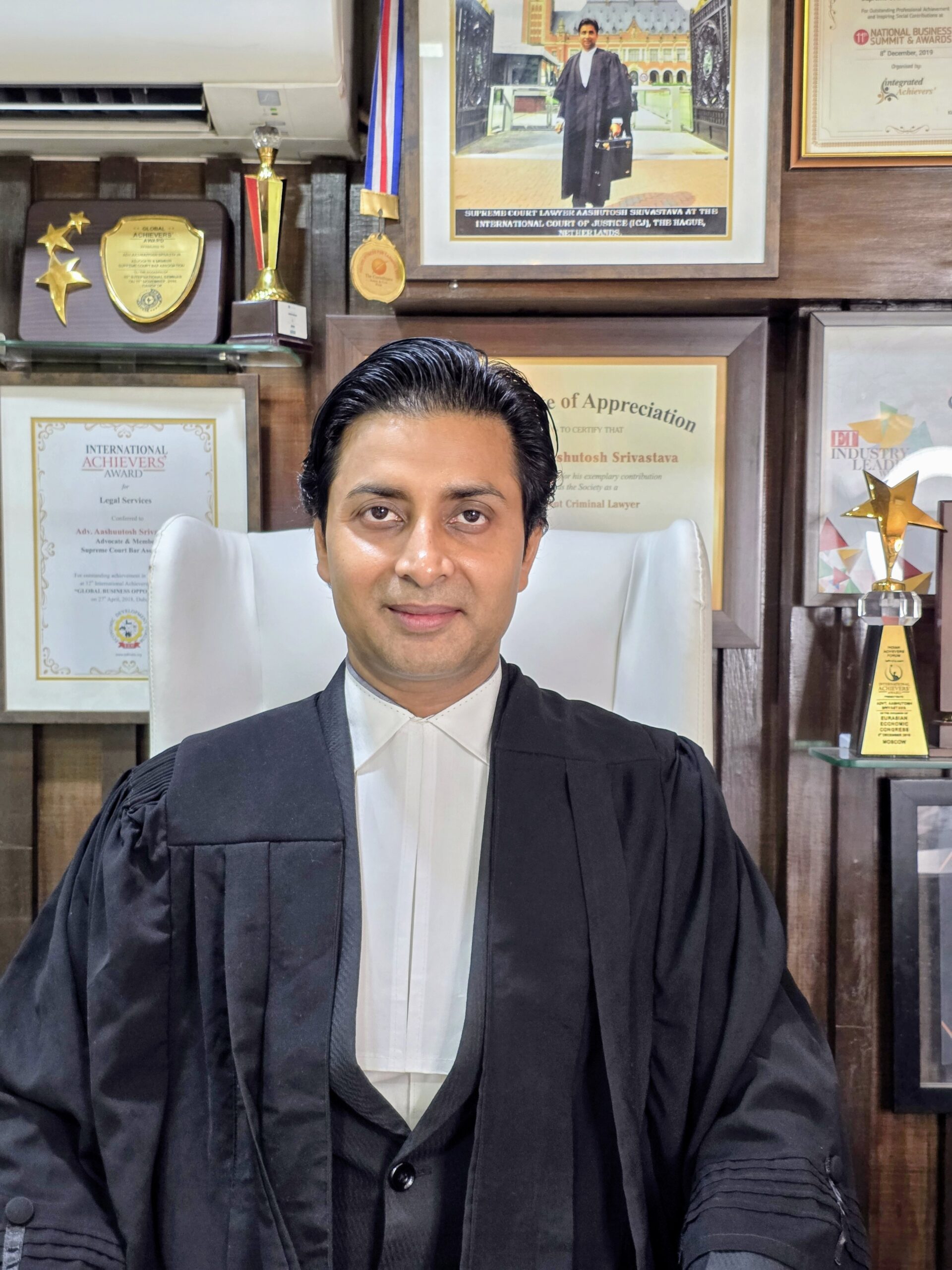 Advocate Aashuutosh Srivastava